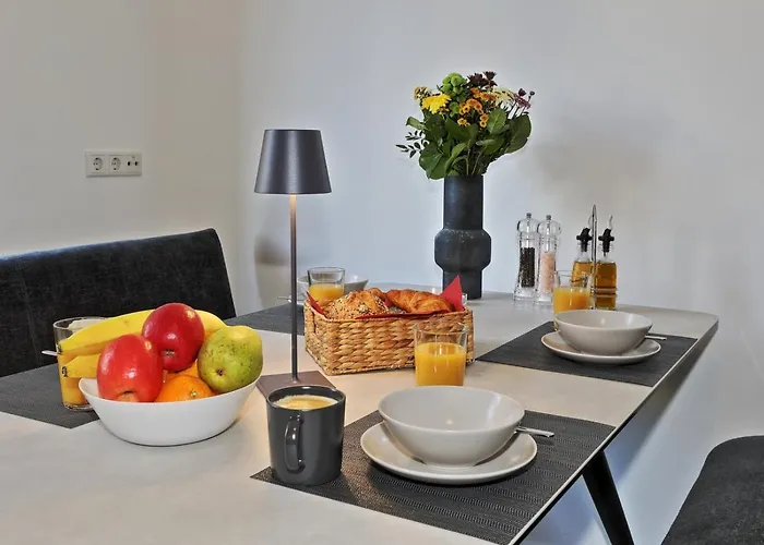 Modern Und Ruhig, Mit Garage & Ps4, Nahe Messe, Rue Und Uniklinik, Voll Ausgestattete Kueche, Bad Mit Dusche Und Badewanne Essen